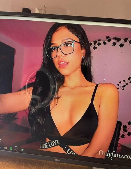 pamela88ve erotic star archive