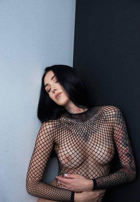 _Poison lips_ pornstar perfect pic