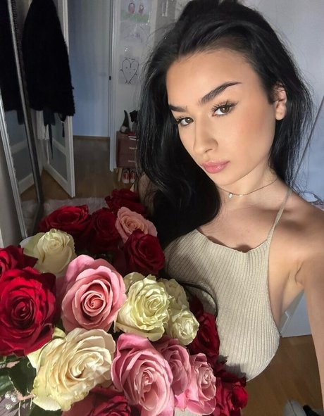 Elianka high quality pornstar img