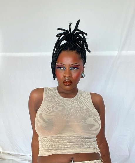 Jacinda star naked galleries