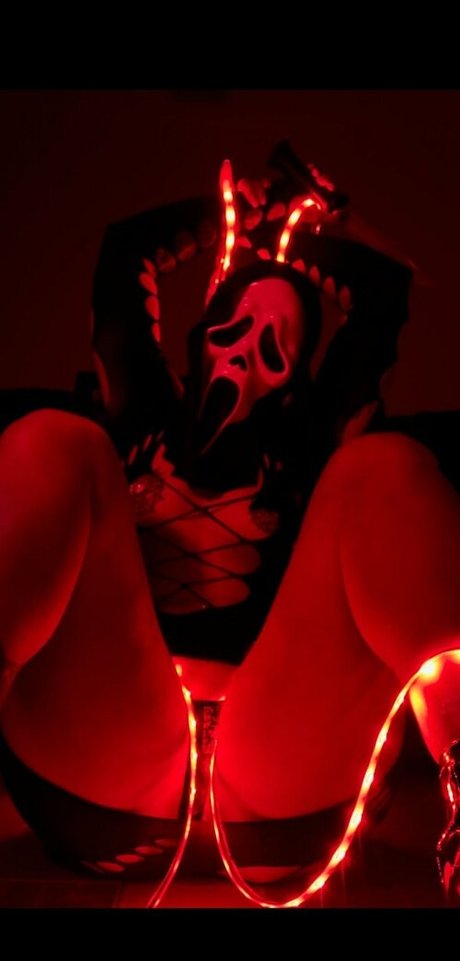 PoofBallDemon free actress pics