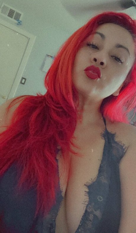 Sassigirl69 sexy model gallery