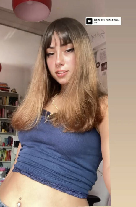 reinwra exclusive model images