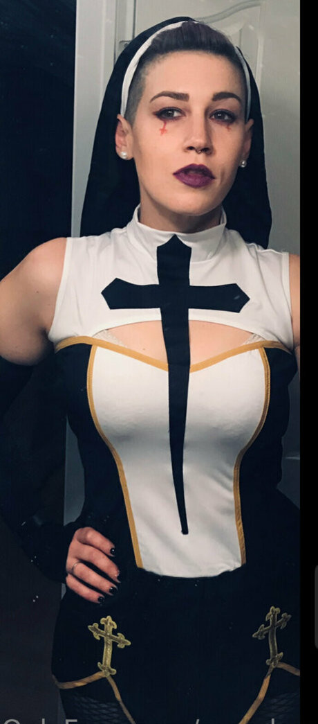 mandersoncooperfree exclusive model photo