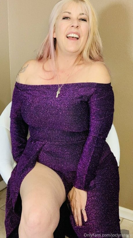 joclynstone model naked pic