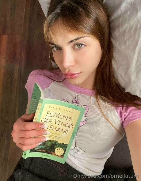 ornellaturri model best image