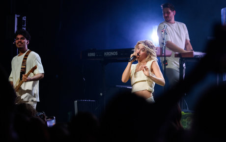 Pommelien Thijs pretty model images