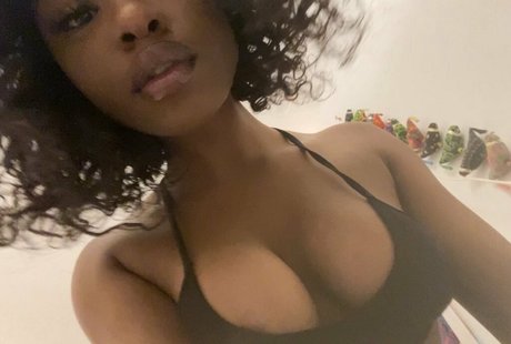 rwtarded naked model gallery