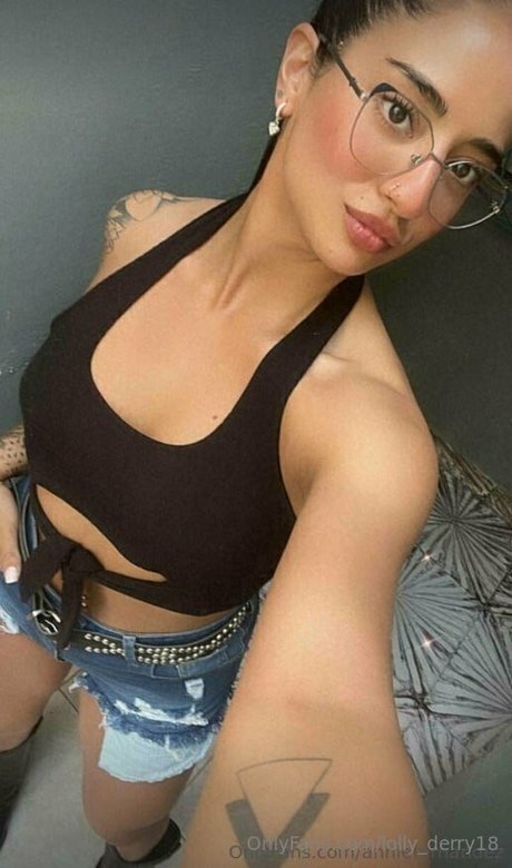 lolly derry18 star img