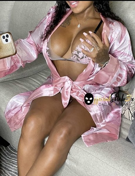 OfficialStrok3X high quality model photo