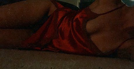 snowbunnymiaa star top gallery