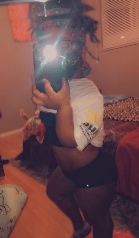 tink tynk model hd images