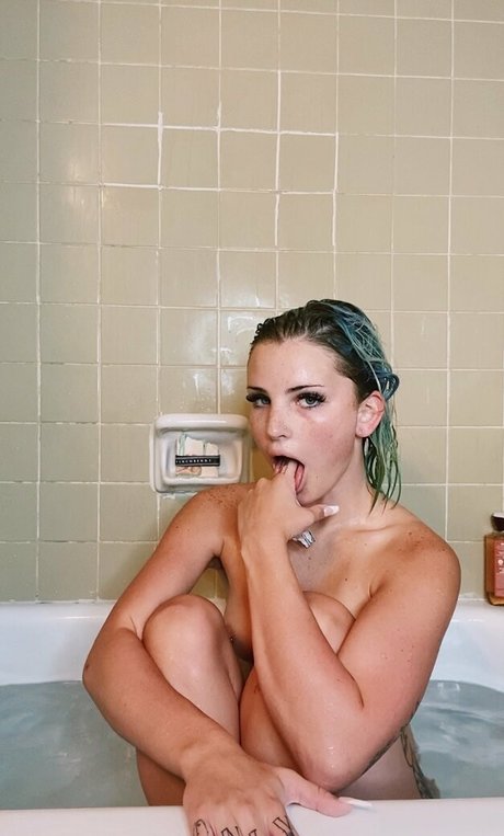 sirenkittyy pornstar nude img