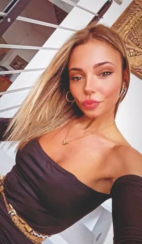 Verdiana Vanessa Salmi erotic star galleries