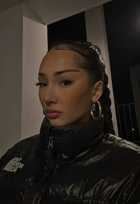 ASMRCat beautiful actress pic