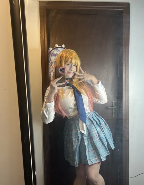 Natsumi Louise star sexy pictures