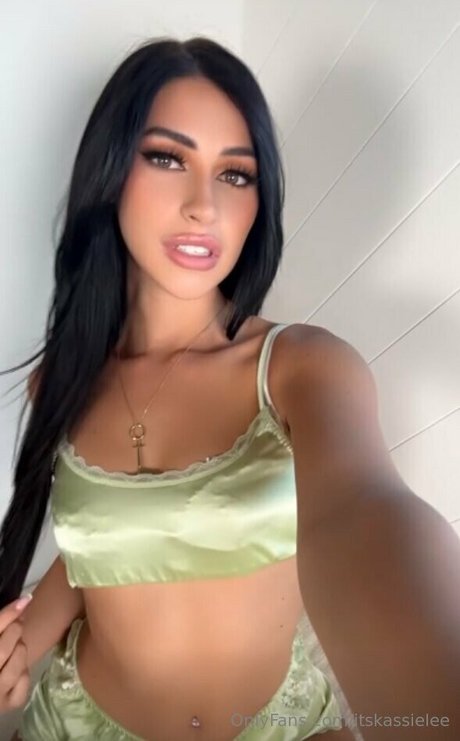 busty ebony onlyfans naked photos