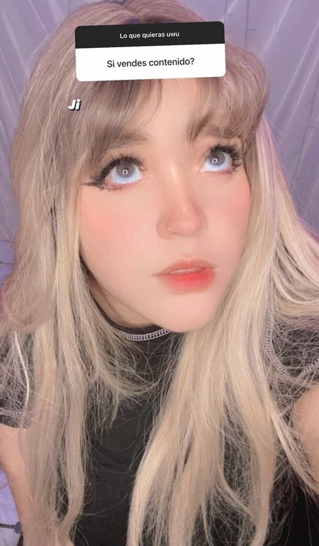 Honeygiri model porn photo