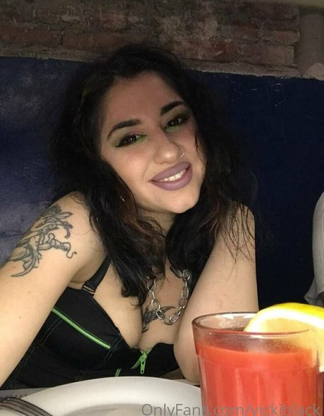 vickiblack hot model photos