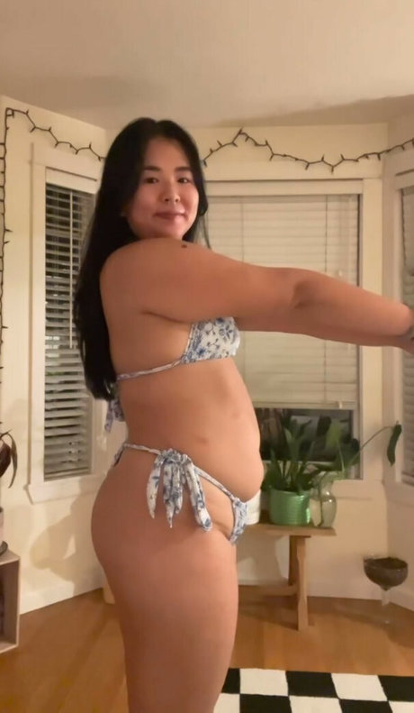 blonde hot wife onlyfans exclusive picture