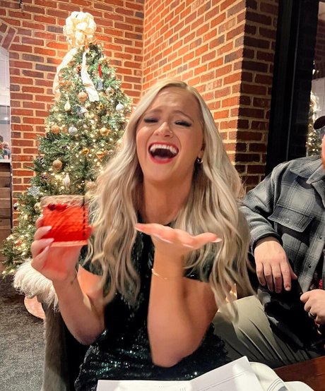 Jen Cardinal adult model image