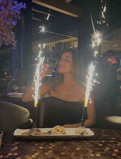 Fernanda Loya Rordriguez star nude picture