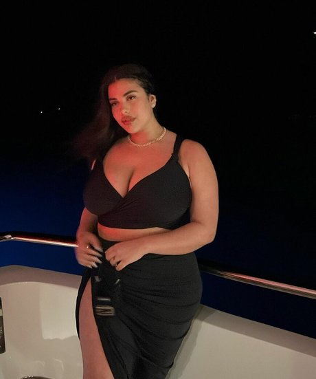 Shay Zanco star hd photo