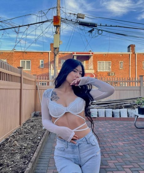 missyboba model naked picture