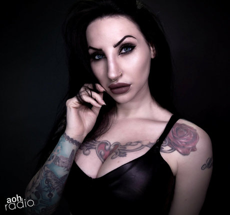 Madeleine Liljestam model erotic pics