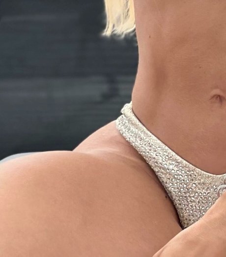 Tatiana Lob o model hot archive