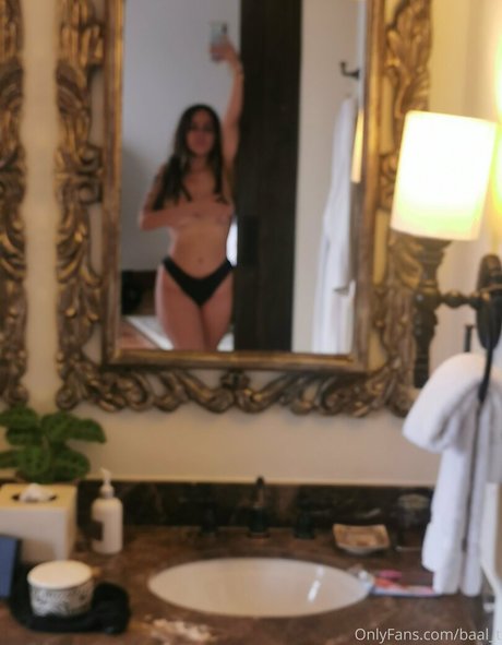 baal T xxx star pics