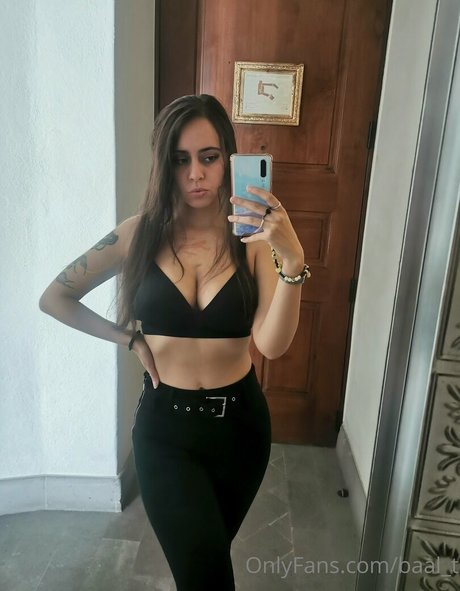 baal T model nude image