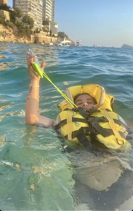 Anneris perfect actress picture