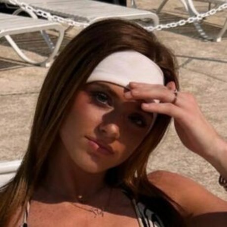 Skyler Hunt naked star pics