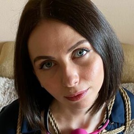 Honeyiknowyouknow actress img