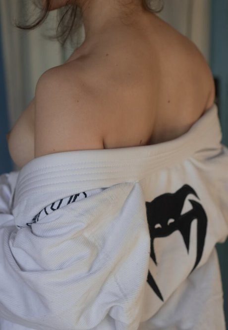 pettan nudes star images