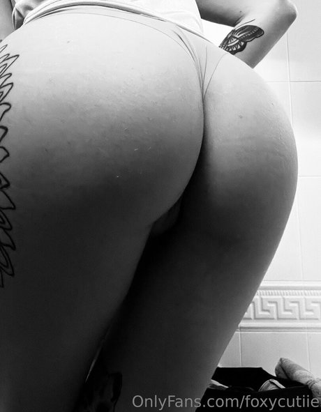 Foxycutiie star nude archive