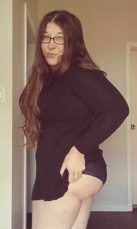 homeschoolannie adult model photo