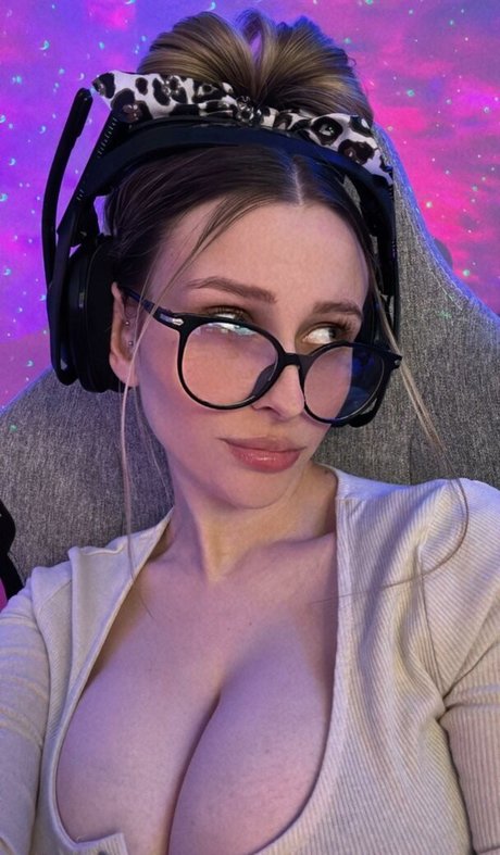 Cobyymj exclusive star picture