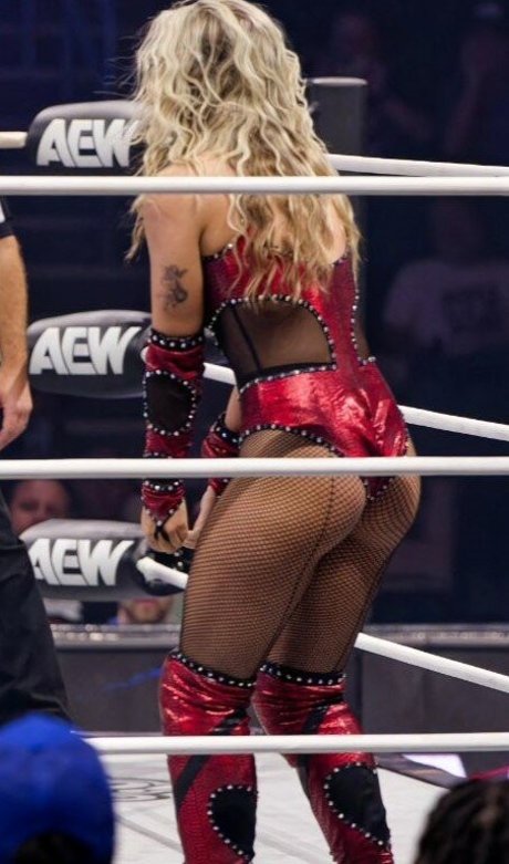 Julia Hart star best photo