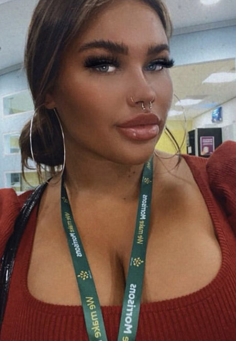 Nicole Barker adult star picture