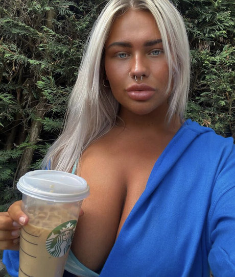 Nicole Barker nice model picture