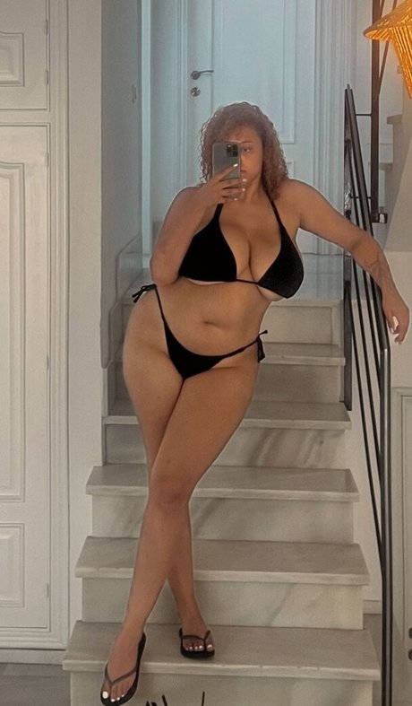 Mahalia pornstar sex images