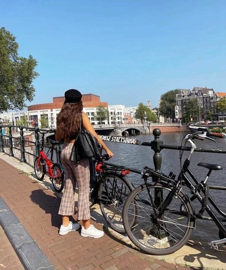 supermire nude actress gallery