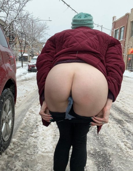 shakicast model exclusive photo