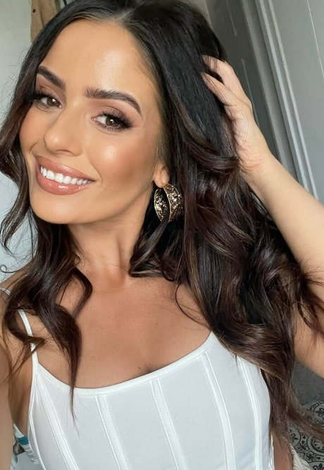 Megan L pornstar adult img