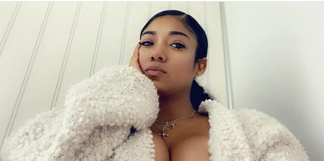 MilaJ nude star pic