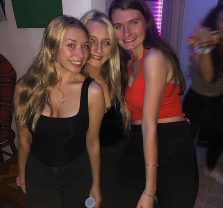 Sara Brooks exclusive pornstar picture