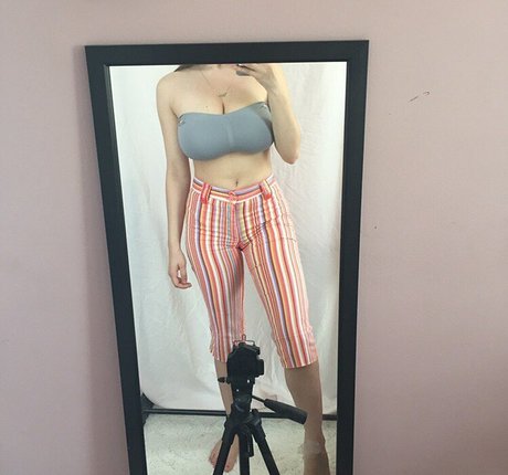 Sara Brooks pornstar free photos