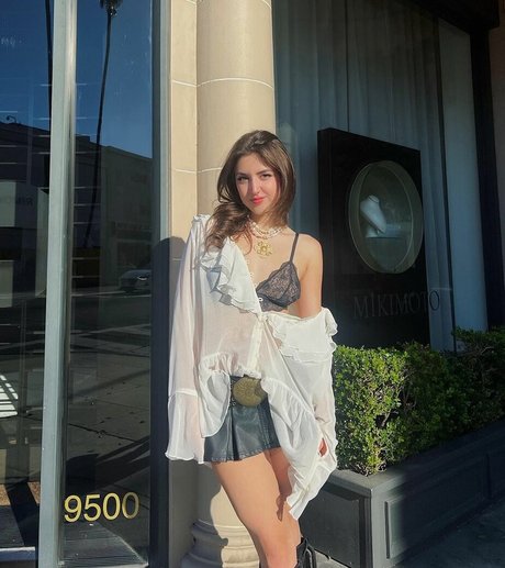 Sophie Silva nice actress pictures